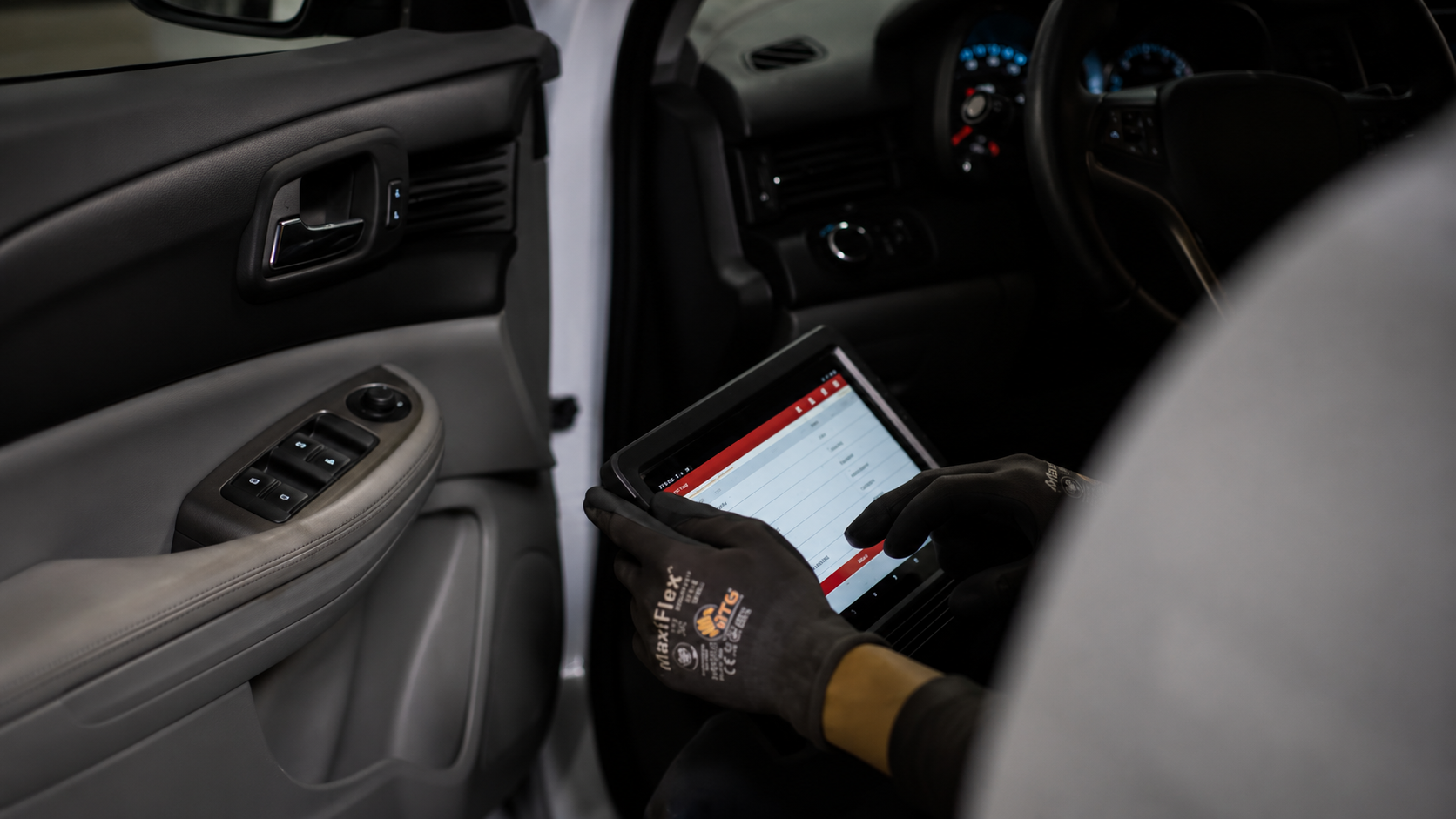 Vetting and offer — diagnostic inspection inside the vehicle cabin